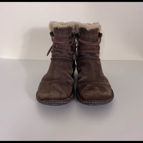 UGG Brown Leather Suede Lace Up Back Booties GUC - Picture 3 of 8
